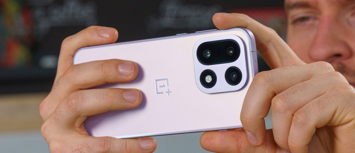 OnePlus 15 — image 3